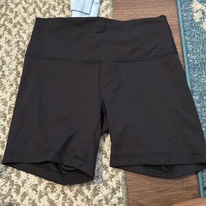Lululemon Wunder Train 6” Shorts
